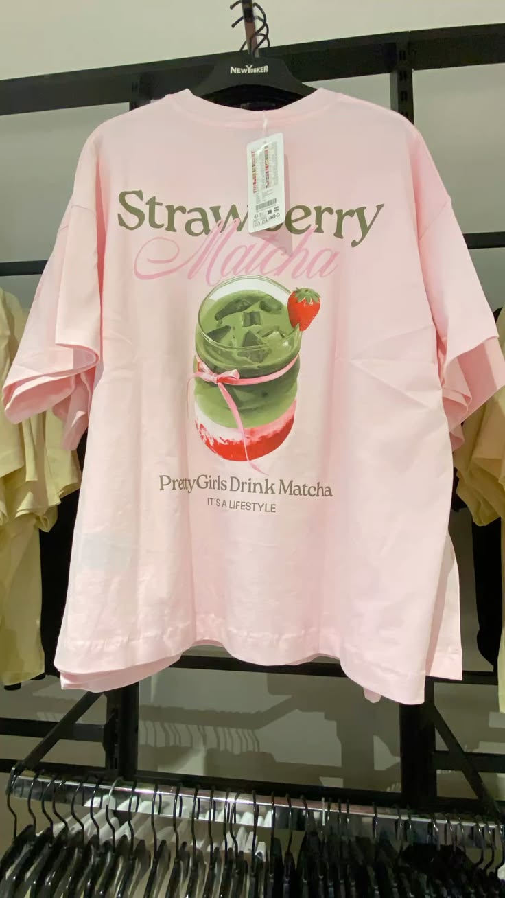 Strawberry Matcha Aesthetic Oversized T-Shirt, Bank Oversized Cute Coquette Bow Graphic Tee Casual Streetwear for Women