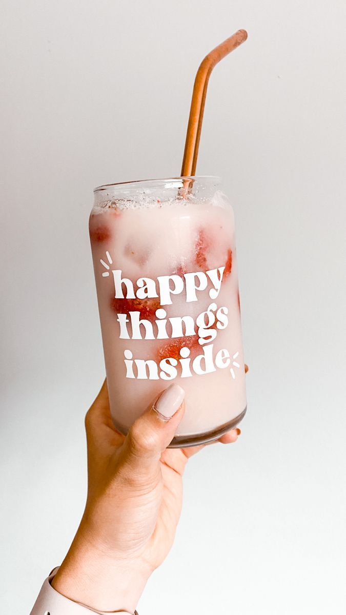 Mug with Wooden Lid and Clear Glass Straw: Practical for Juices and Ice Coffee happy things