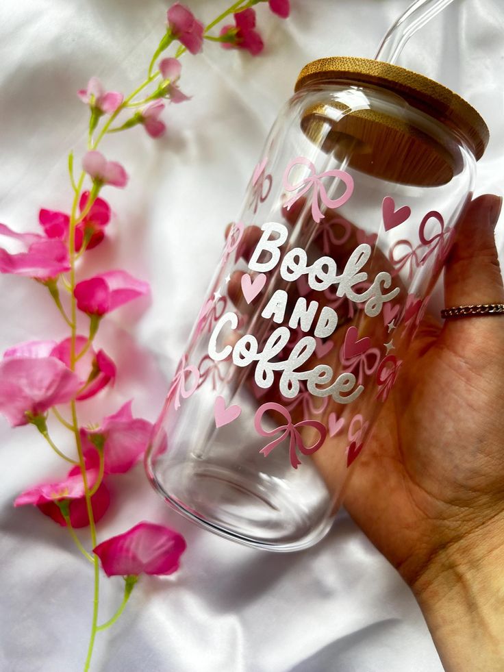 Mug with Wooden Lid and Clear Glass Straw: Practical for Juices and Ice Coffee Books AND Coffee
