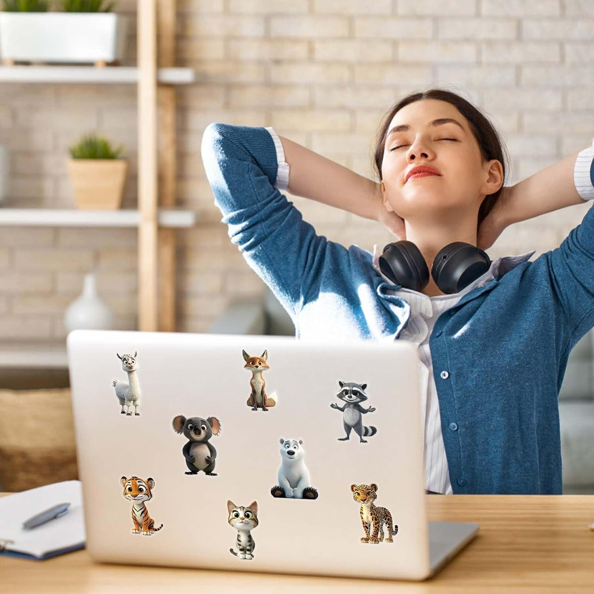 50PCS Transparent Animal Stickers for Water Bottles, Waterproof Vinyl Cartoon Animal Clear Stickers, Cute Animals Decals for Laptops, Scrapbooking, Journals, Phone Cases