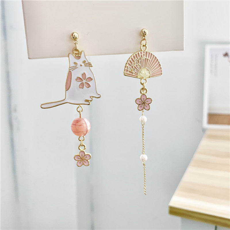 Kawaii Japanese Style Cat Fan Earrings