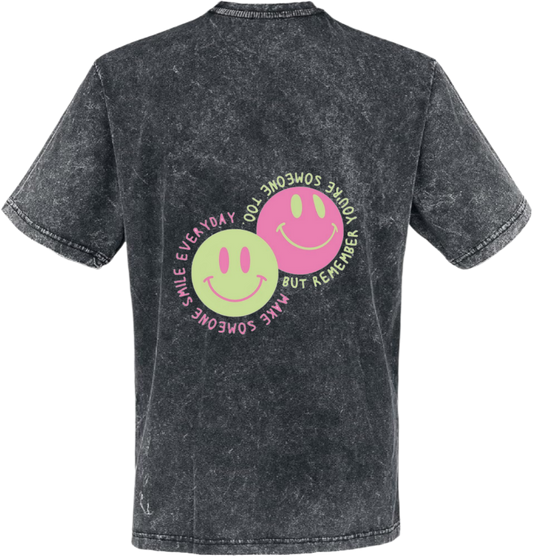 Smile t- shirt One Size Washed Back 123