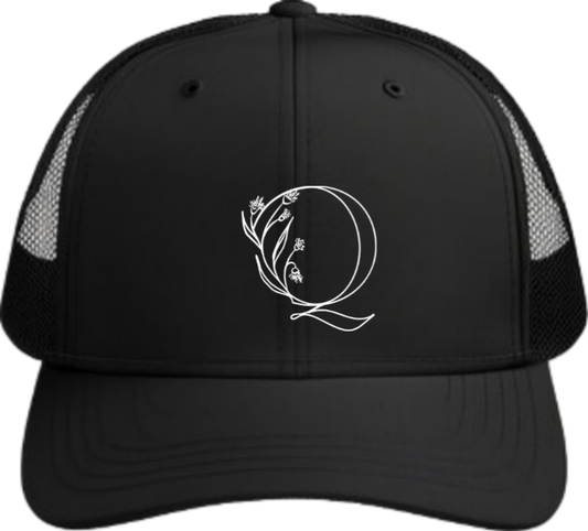 vector letter Baseball cap Black Q 20