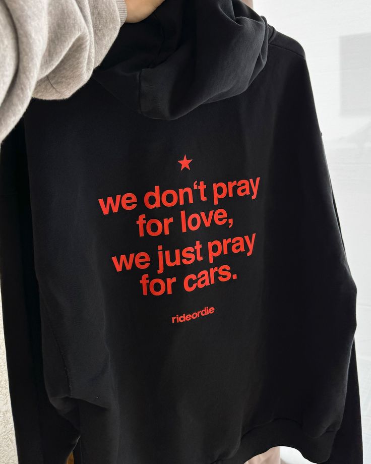 travel travellar Oversize Hoodie Black Back 13