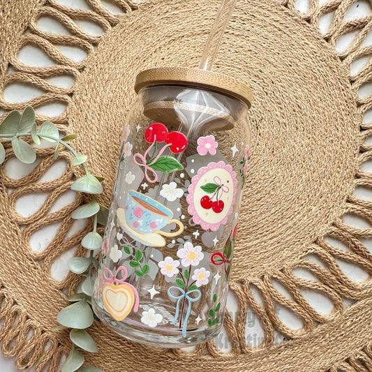 Mug with Wooden Lid and Clear Glass Straw: Practical for Juices and Ice Coffee Brightly colored, it includes white and pink flowers