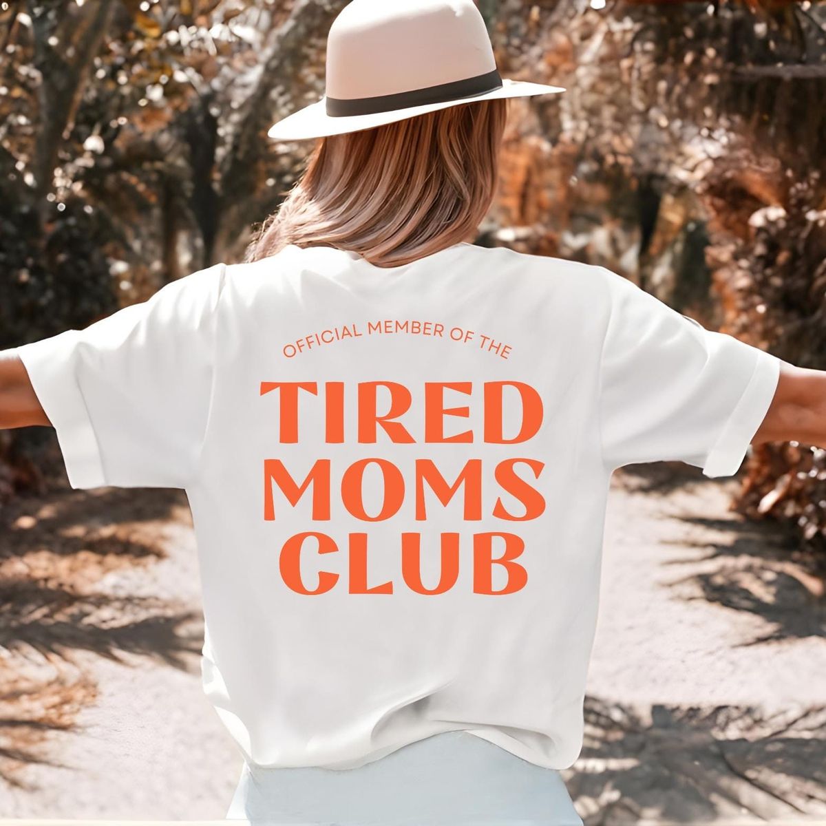 TIRED MOMS CLUB T-Shirt Oversized White