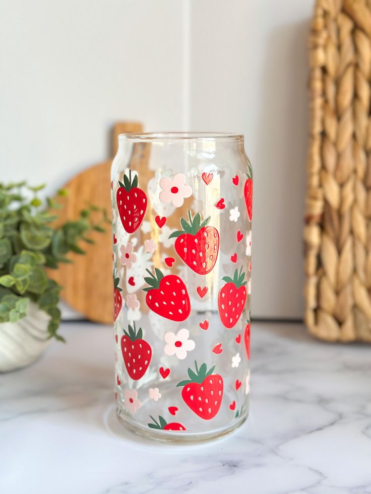 Mug with Wooden Lid and Clear Glass Straw: Practical for Juices and Ice Coffee Bright red strawberries with small green leaves