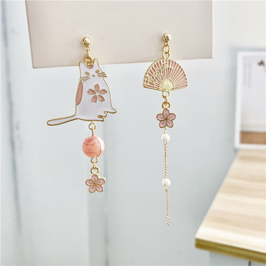 Kawaii Japanese Style Cat Fan Earrings